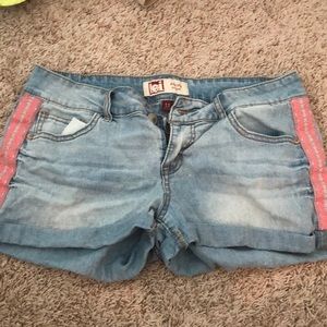 detailed jean shorts